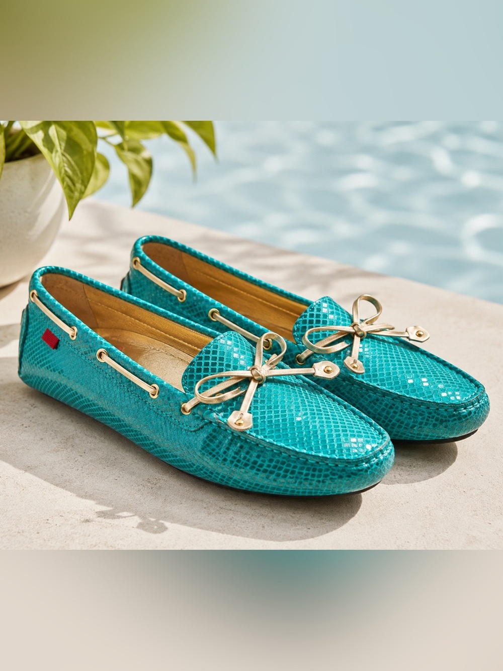 Marc Joseph New York Turquoise Snakeskin Driving Loafers Gold Bow Size 10